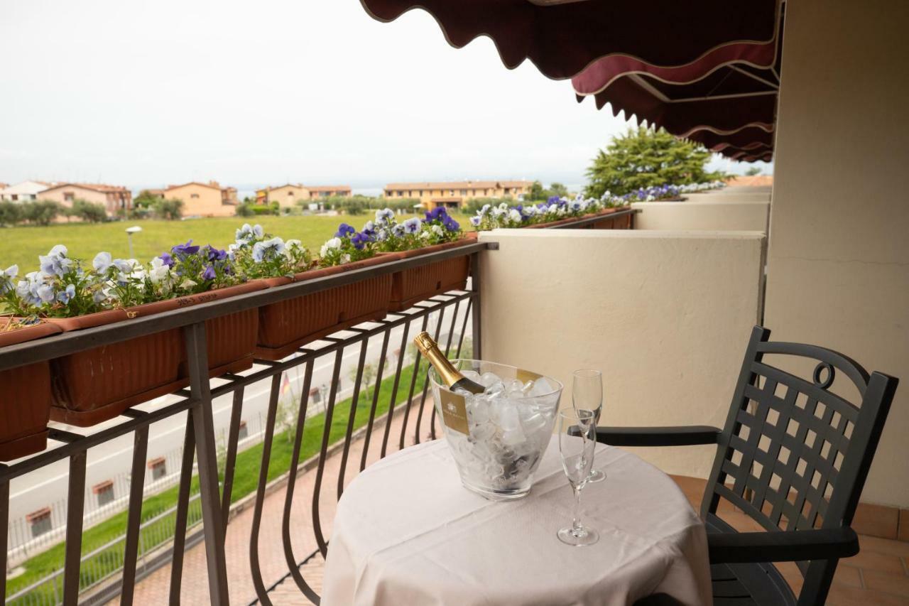 Hotel Da Roberto Лацизе Екстериор снимка