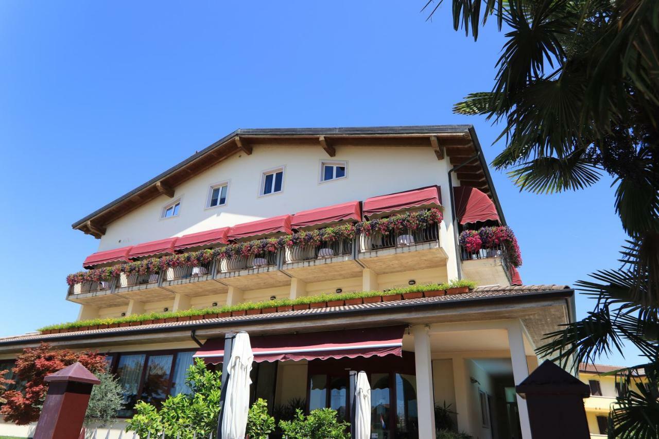 Hotel Da Roberto Лацизе Екстериор снимка